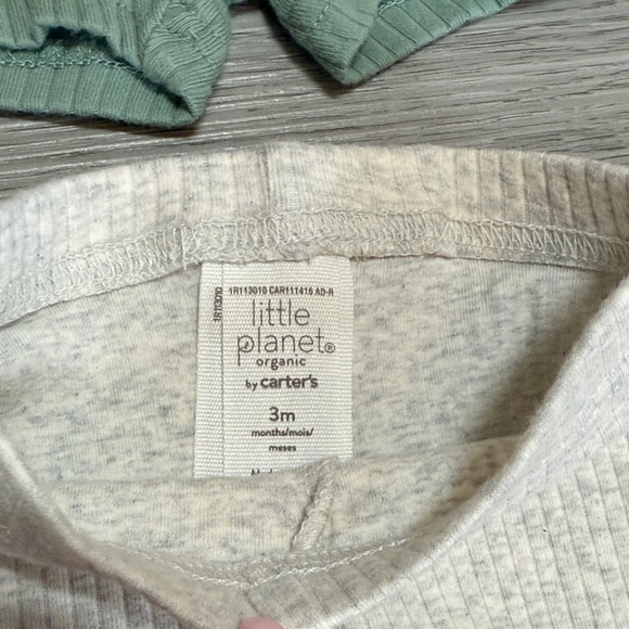 Carter’s Ribbed Baby Shorts - Picture 5 of 6